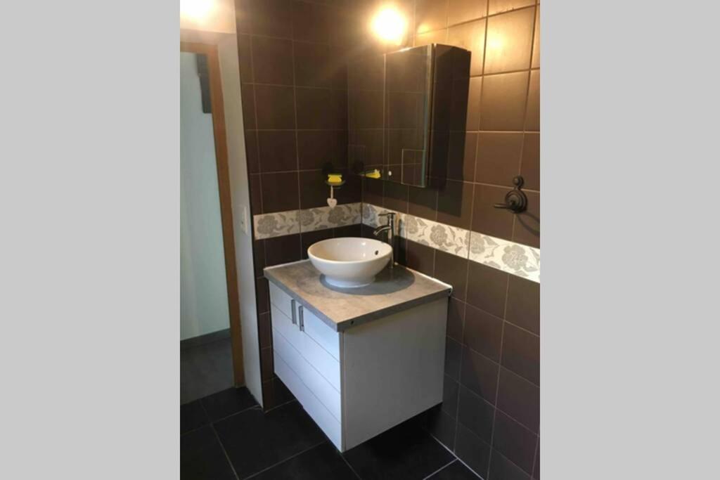 Bel Appartement En Rez De Jardin, 10Min Centre Et 300M Quais De Seine Wifi Rouen Exterior foto